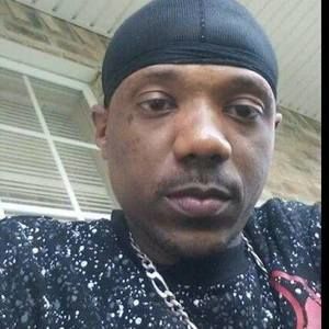 Meet your Posher, Dennis